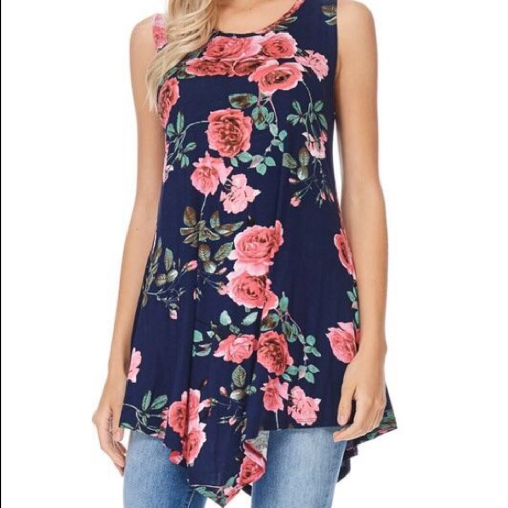 NWOT Navy floral print sleeveless top, Size Large